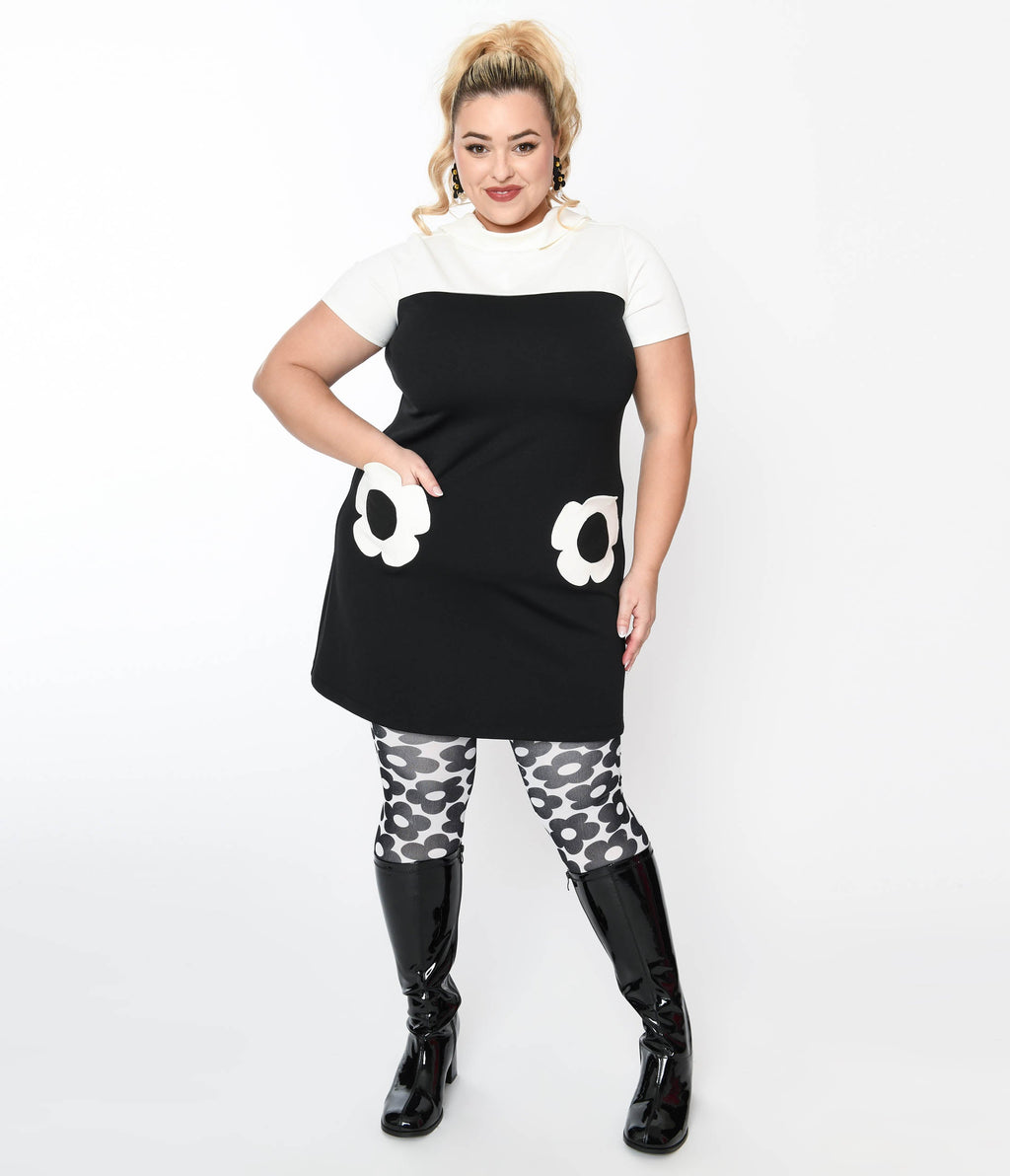  Smak Parlour Plus Size Black & White Flower Pocket Shift Dress
