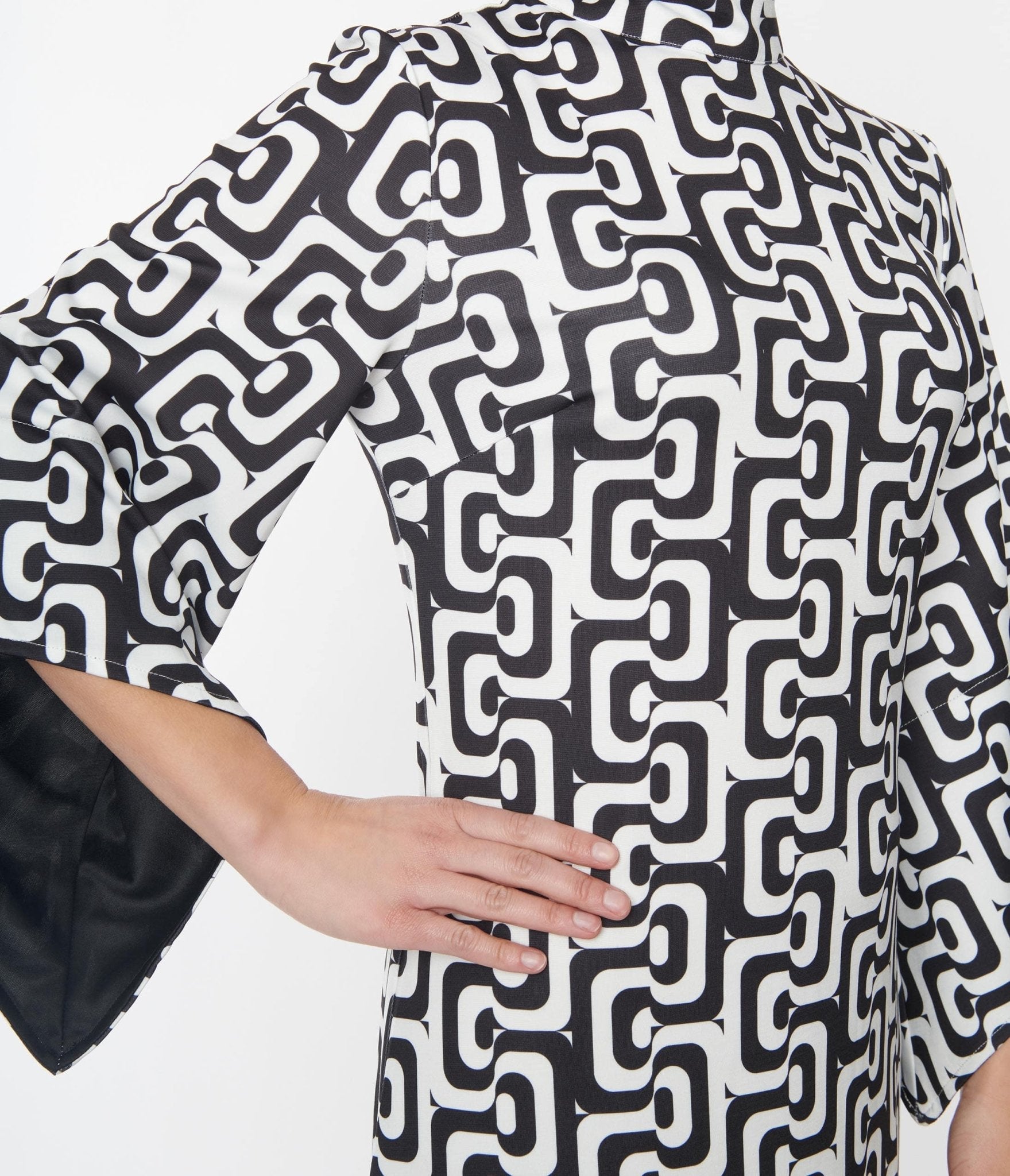  Black & White Mod About You Maxi Dress