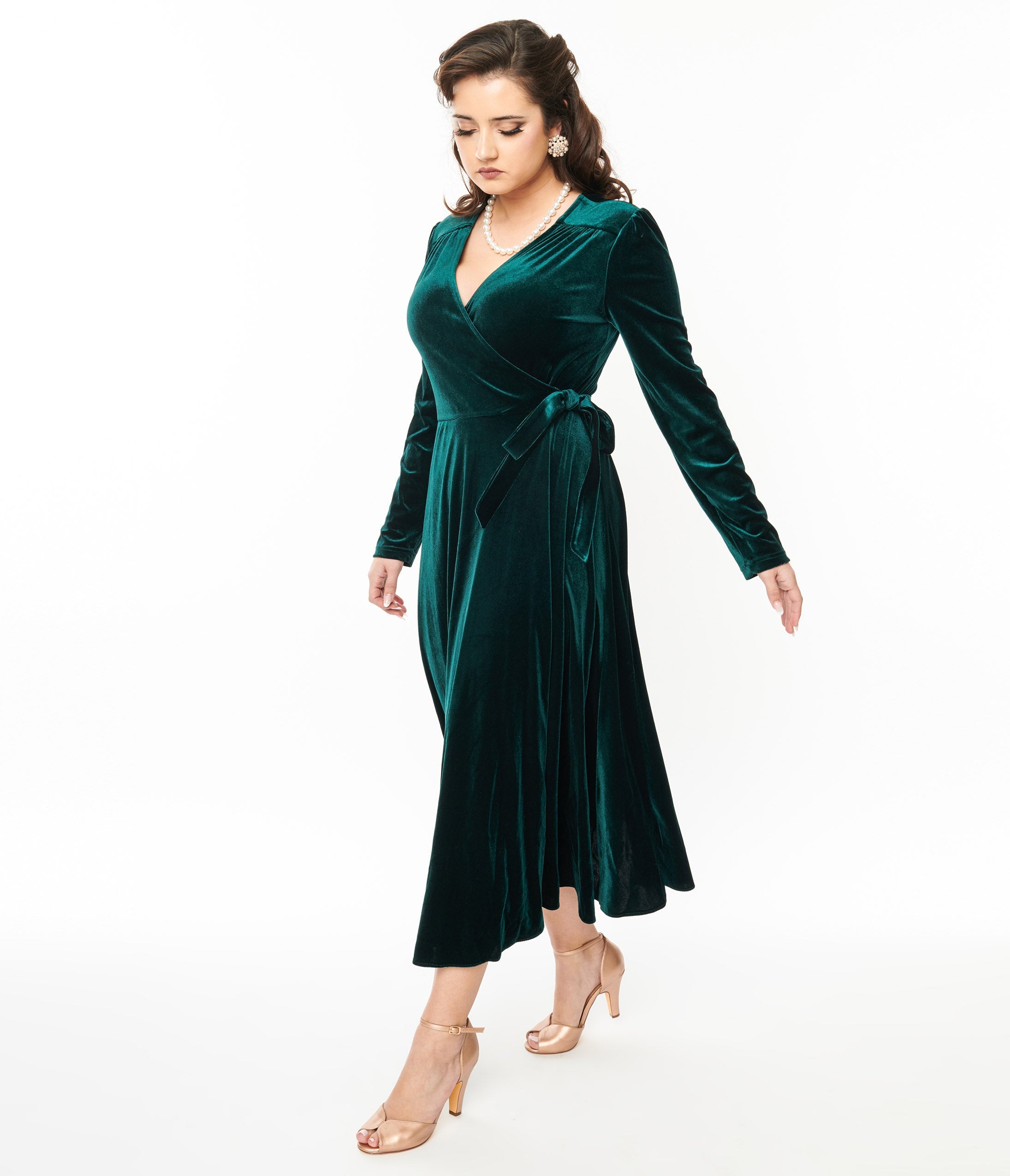 Collectif Green Velvet Kendra Wrap Dress