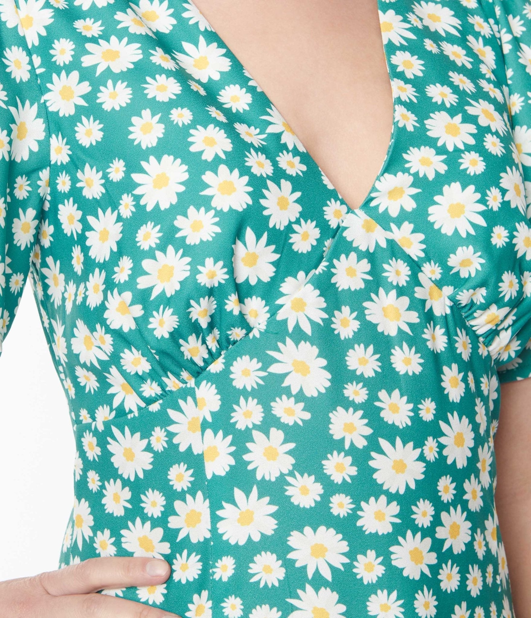  Green & White Daisy Midi Dress