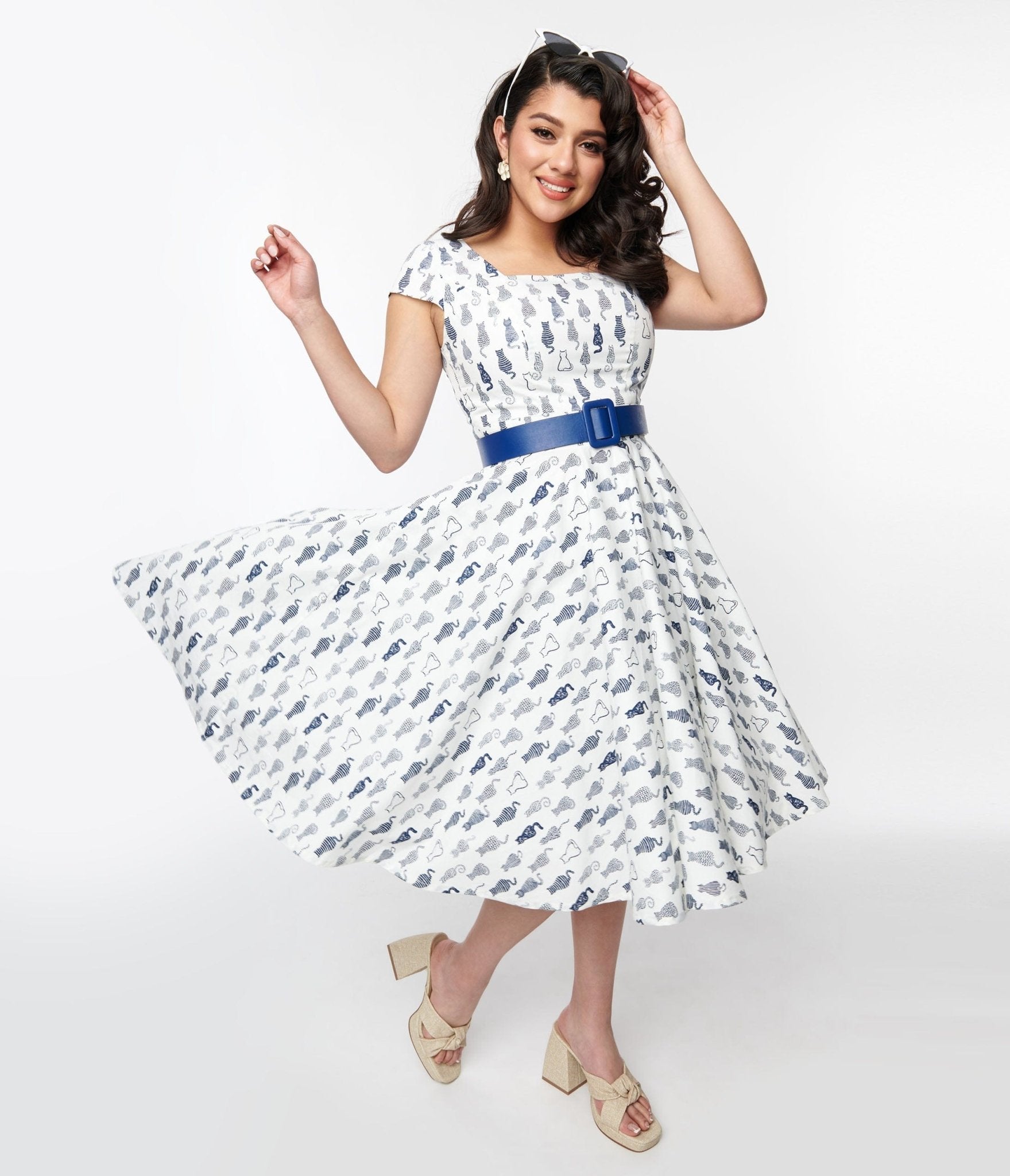  Magnolia Place Ivory & Navy Cat Anna Swing Dress