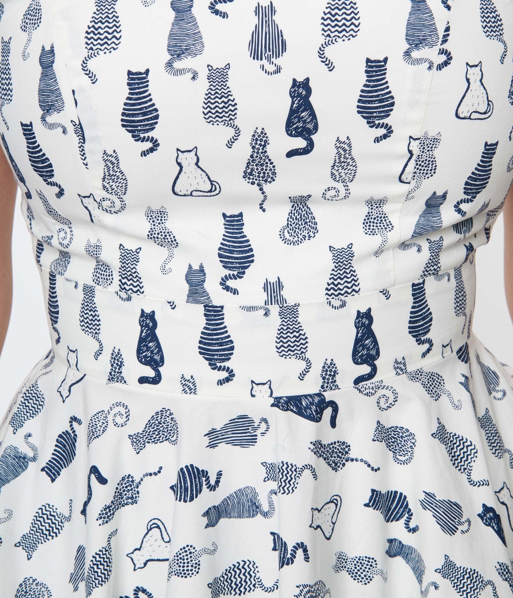  Magnolia Place Ivory & Navy Cat Anna Swing Dress