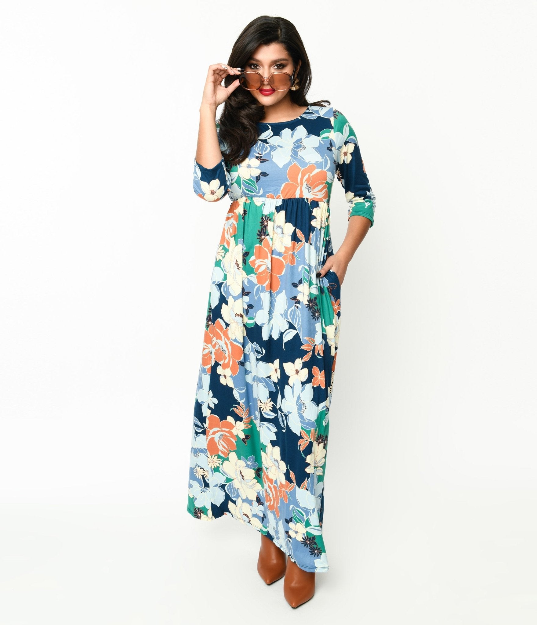  Navy & Multicolor Floral Knit Maxi Dress