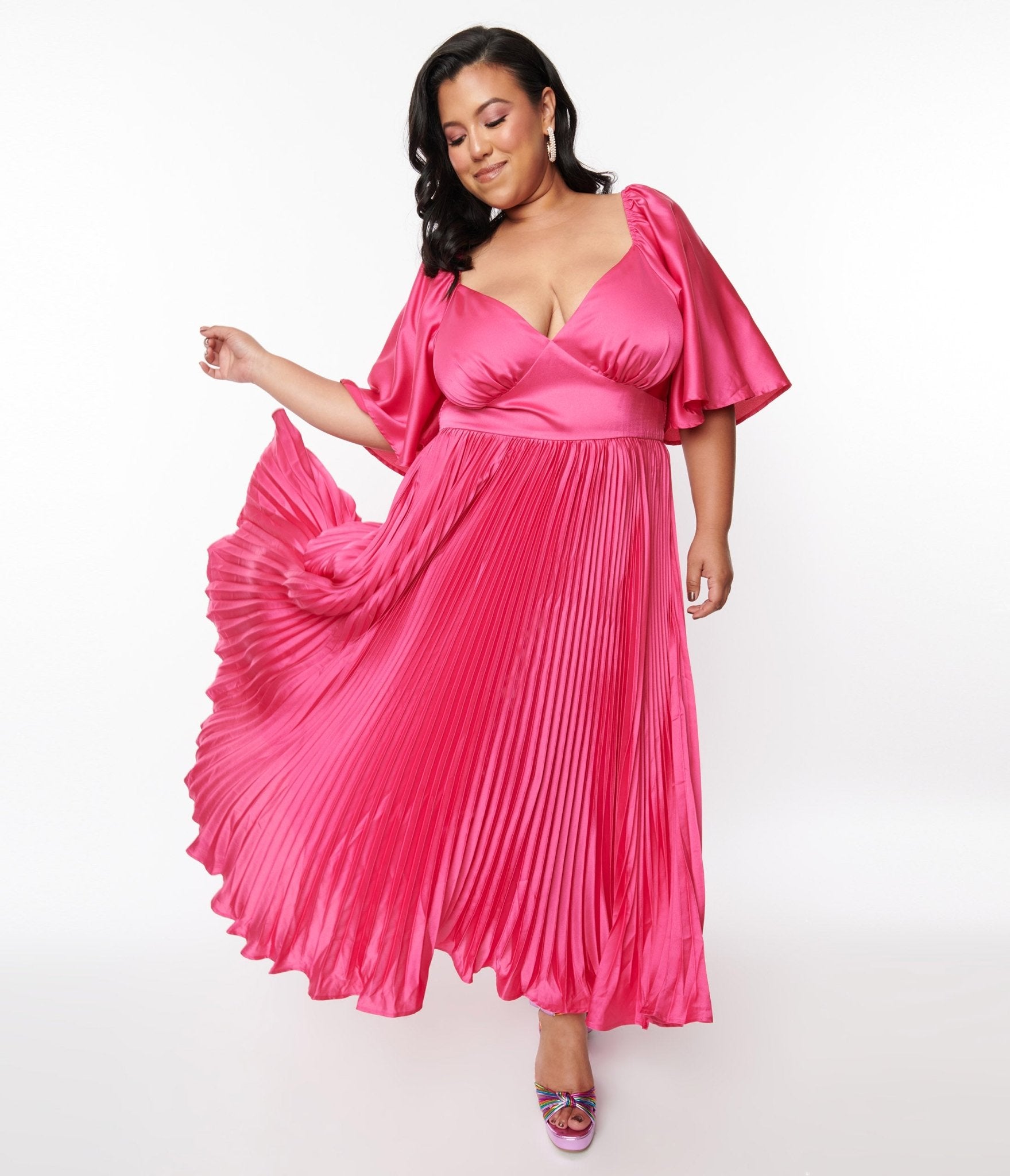  Plus Size Fuchsia Pleated Satin Maxi Dress