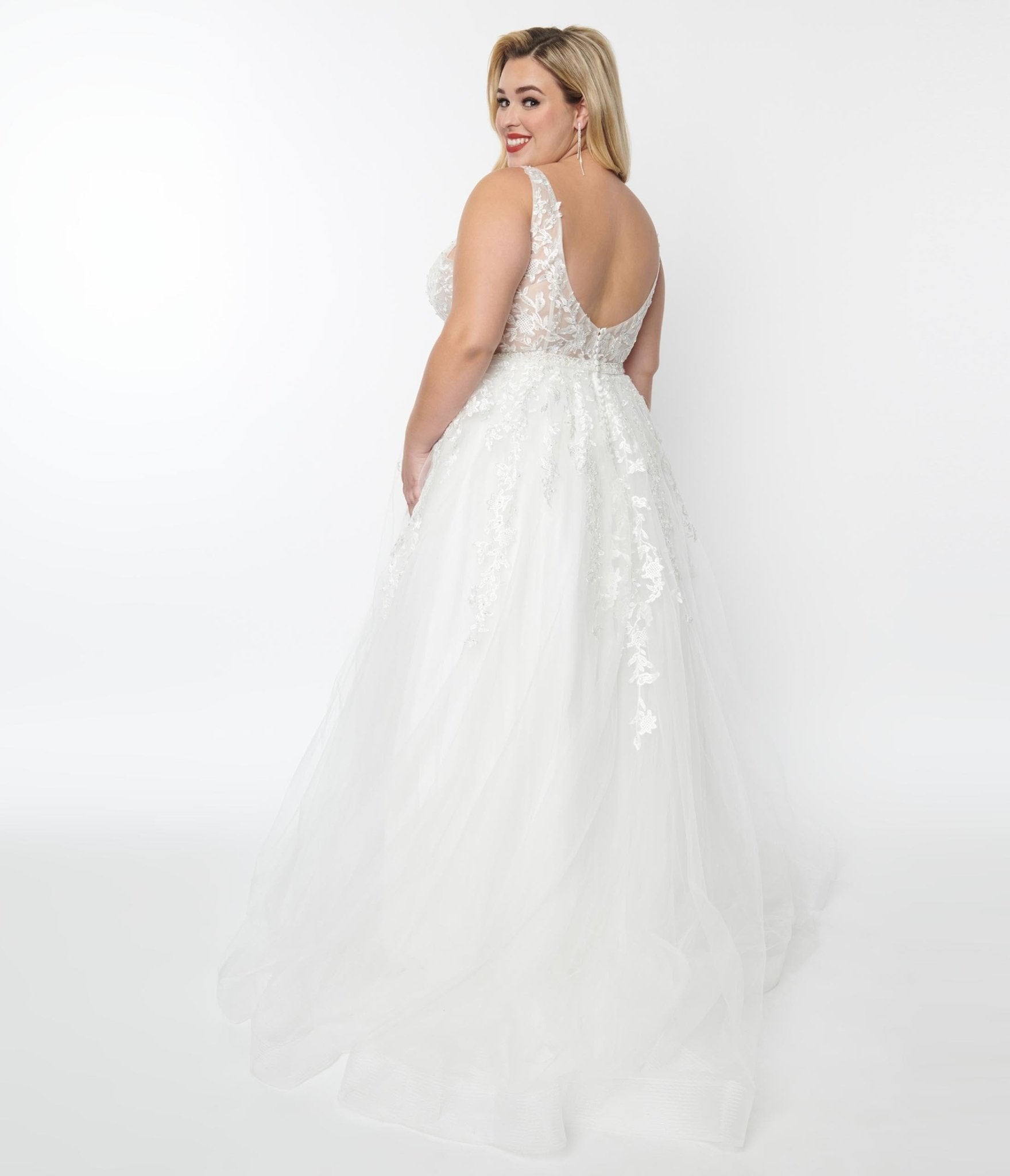  Plus Size Ivory Floral Lace & Tulle Wedding Ball Gown