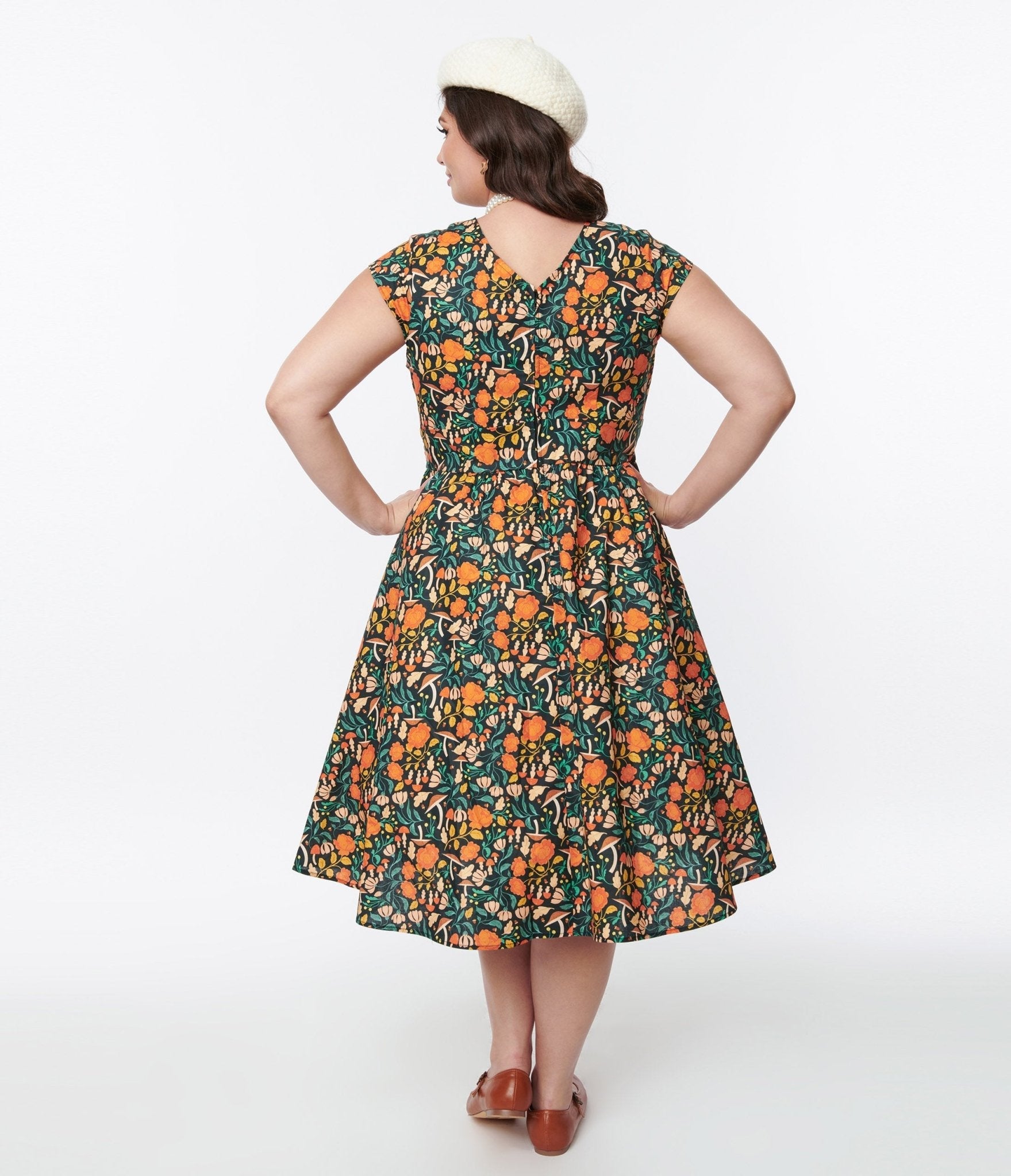  Retrolicious Black Mushroom & Foliage Greta Swing Dress