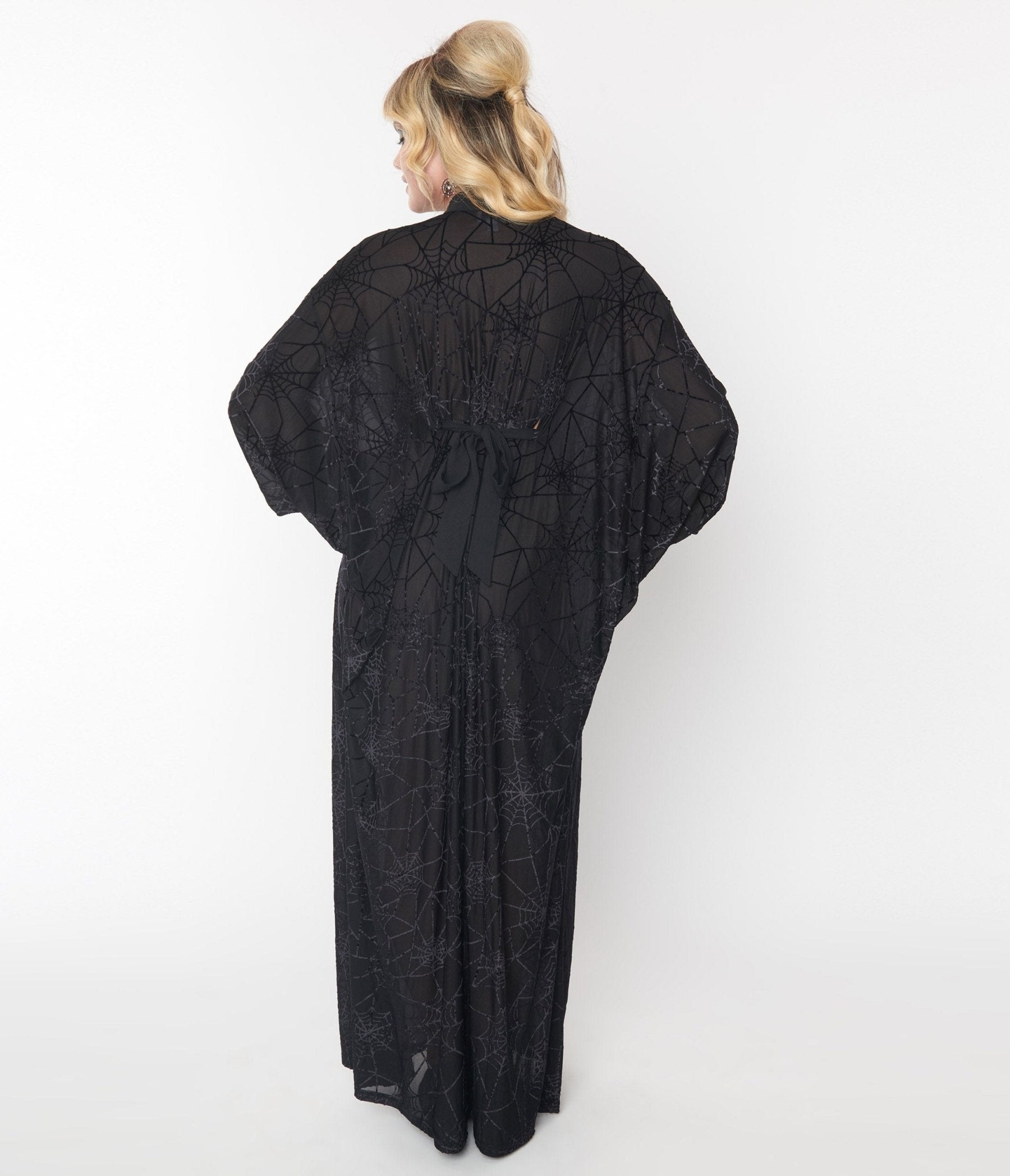  Unique Vintage Black Flocked Spiderweb Keyhole Caftan