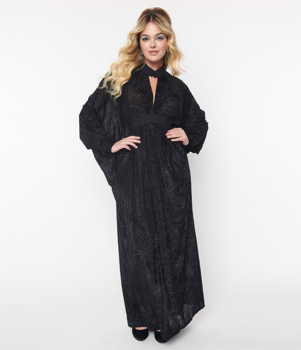  Unique Vintage Black Flocked Spiderweb Keyhole Caftan