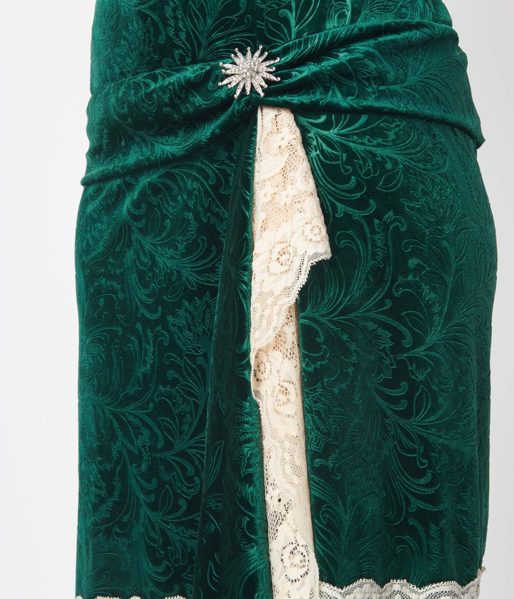  Unique Vintage Emerald Green Crushed Velvet & Ivory Lace Flapper Dress