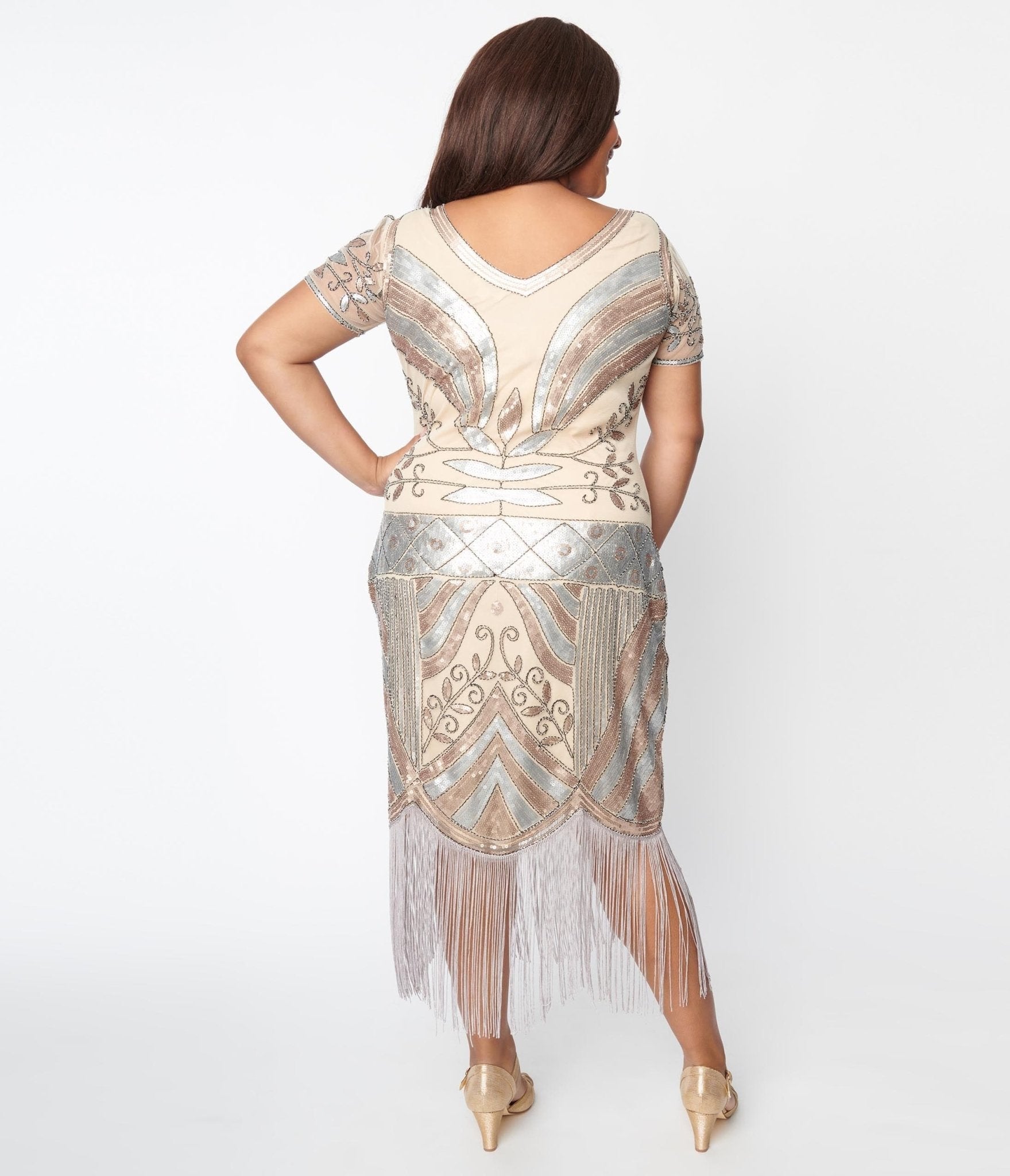  Unique Vintage Plus Size 1920s Beige & Silver Deco Sequin Short Sleeve Flapper Dress