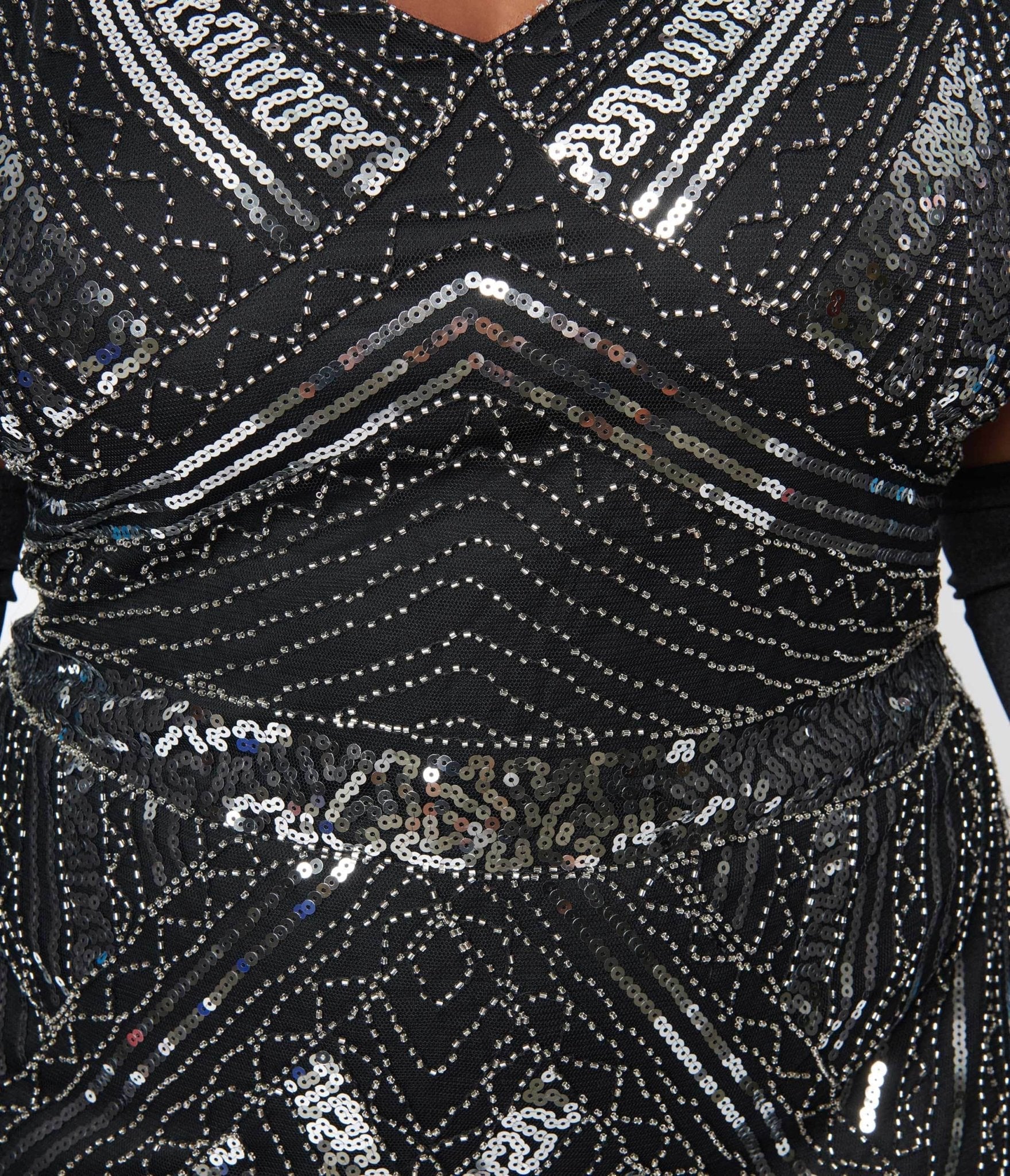  Unique Vintage Plus Size 1920s Black & Silver Sequin Flapper Dress