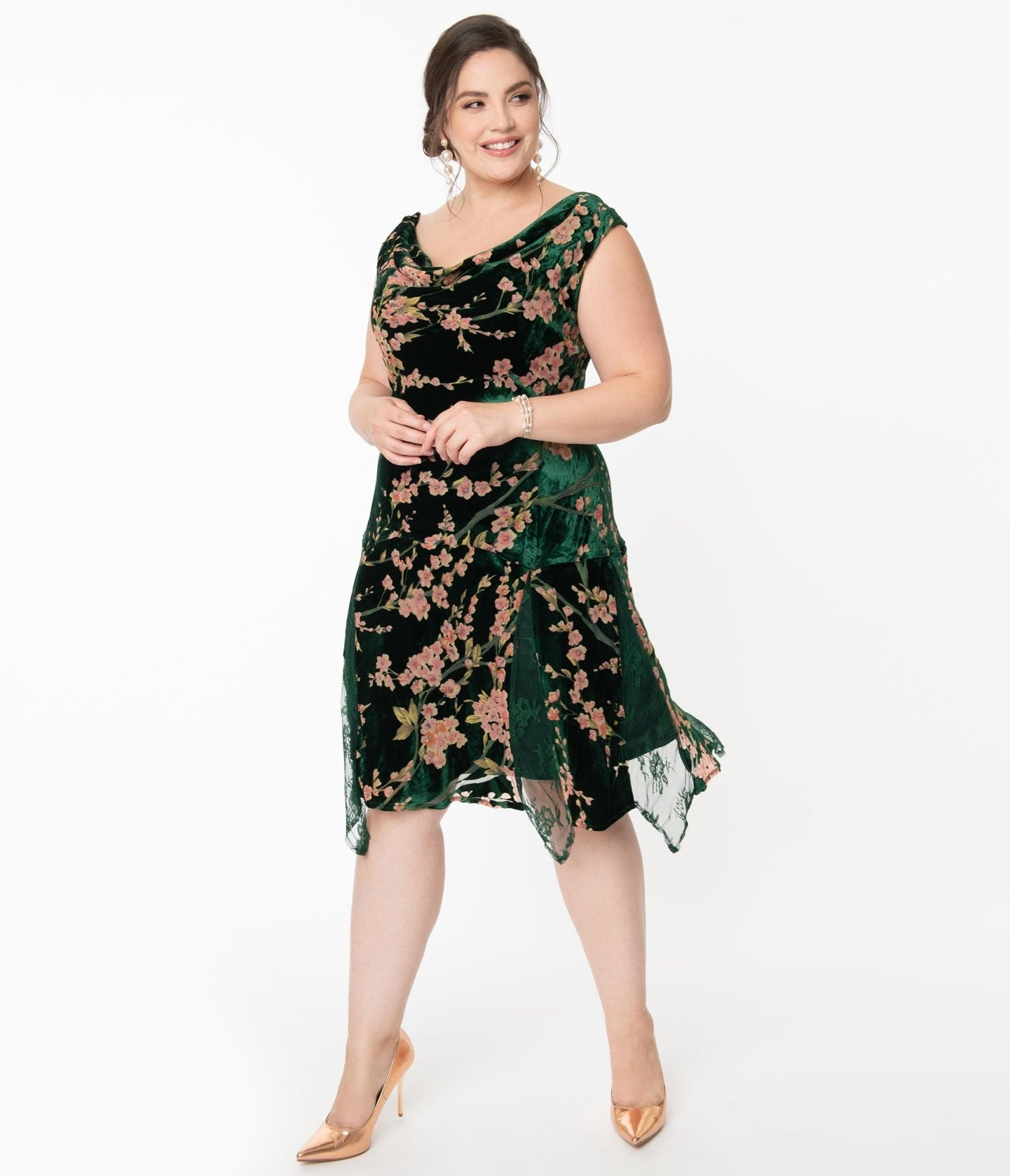  Unique Vintage Plus Size 1920s Emerald Velvet Floral Burnout Hemingway Flapper Dress