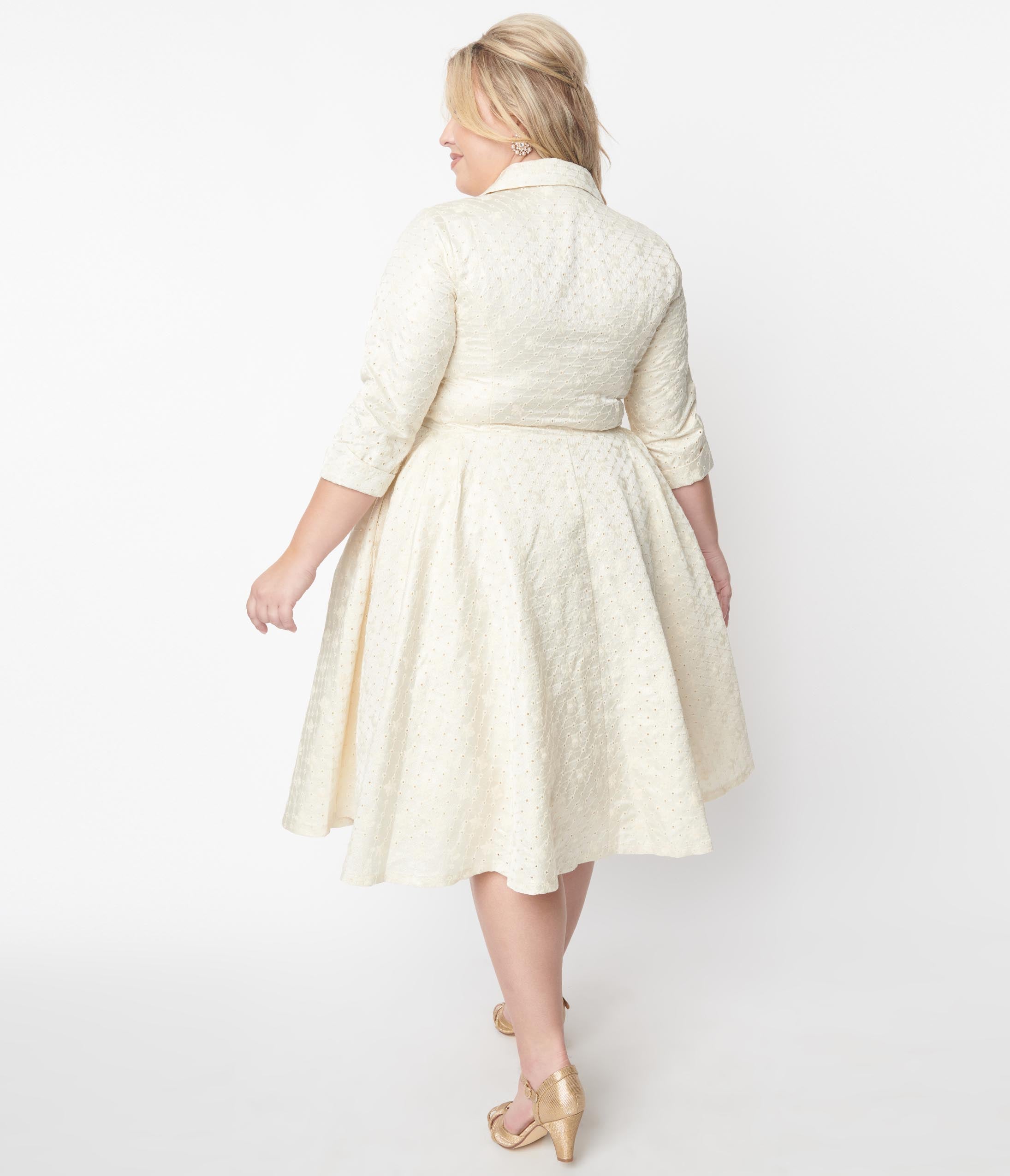  Unique Vintage Plus Size Ivory & Gold Brocade Swing Dress